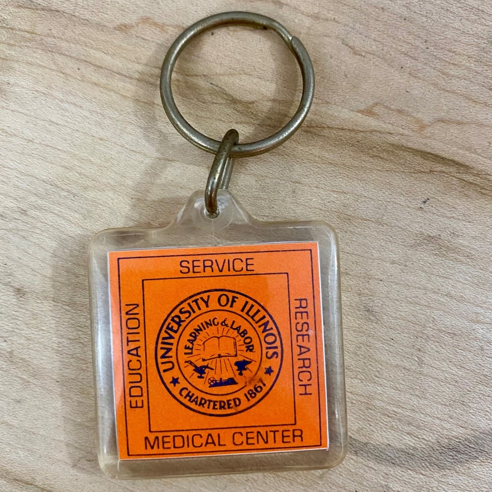 Vintage 1980 University of Illinois Hospital Keychain Medical Center Chicago IL